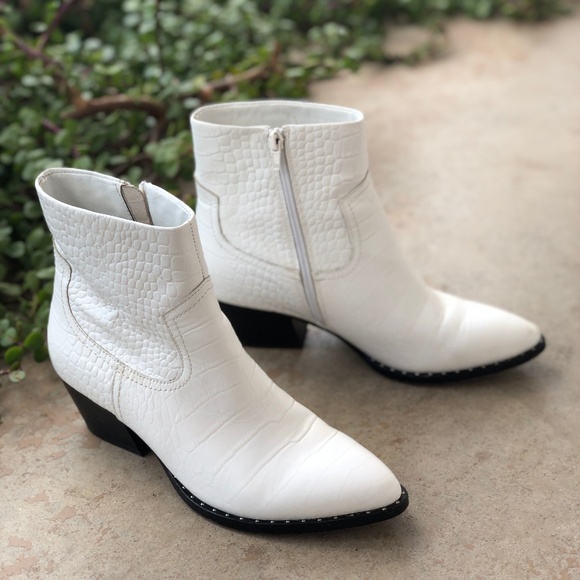 something navy booties